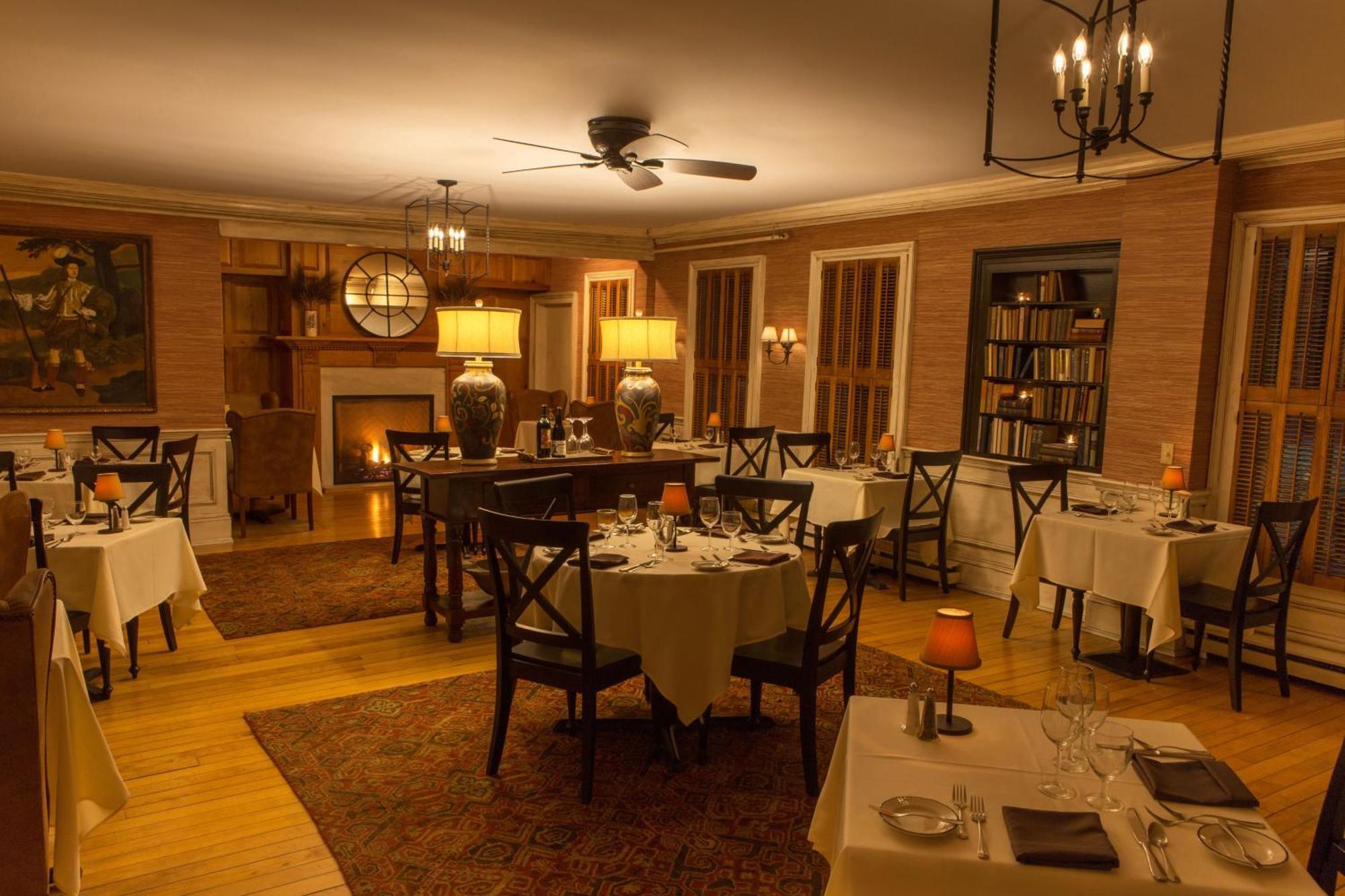 The Dorset Inn Buitenkant foto